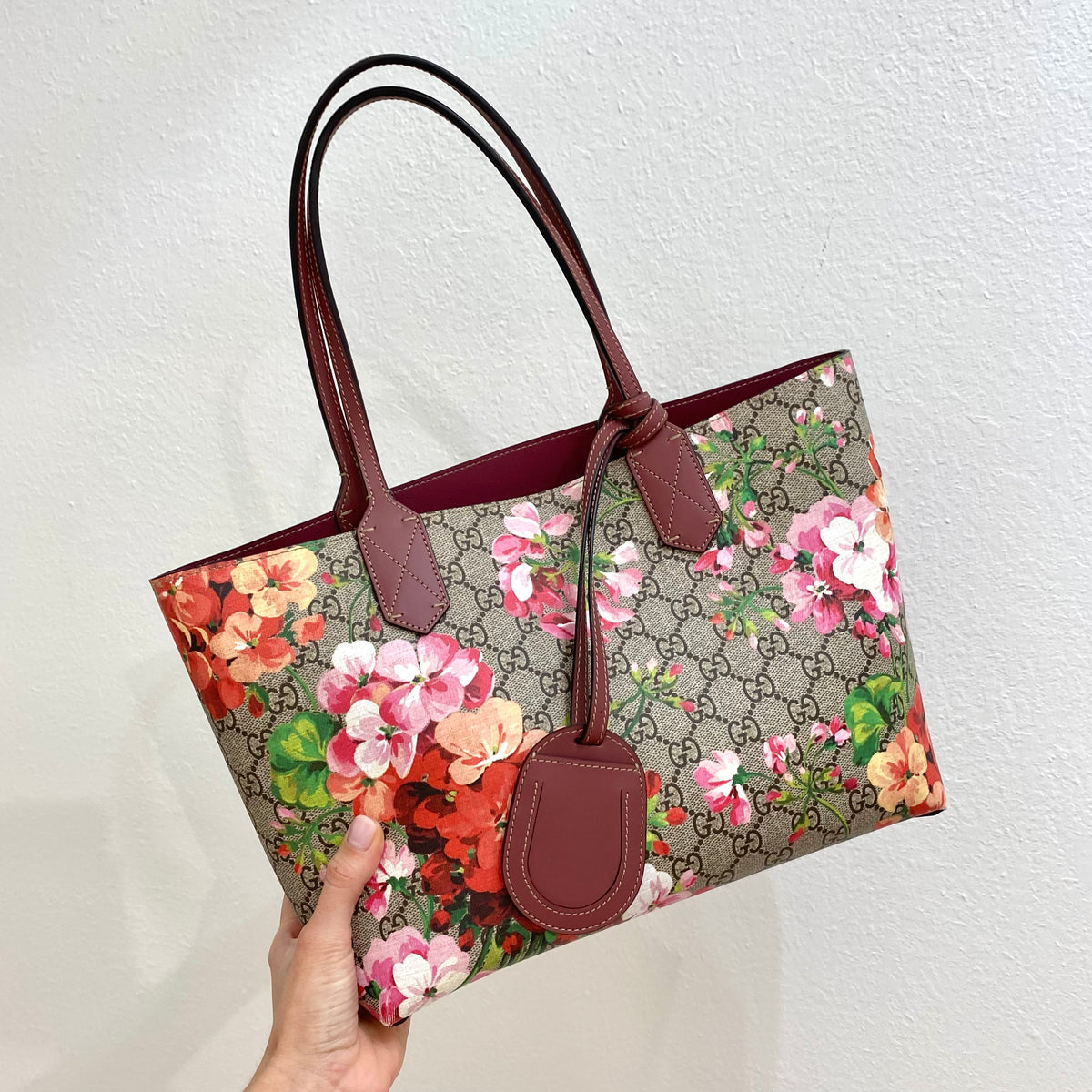 Gucci Blooms Small Tote Dina C s Fab and Funky Consignment Boutique