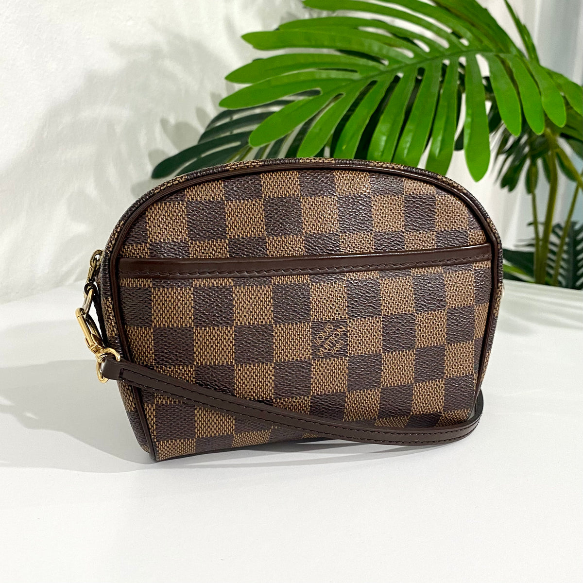 Louis Vuitton Damier Ebene Ipanema Bag – Dina C's Fab and Funky Louis Vuitton Damier Ebene Ipanema Bag – Dina C's Fab and Funky