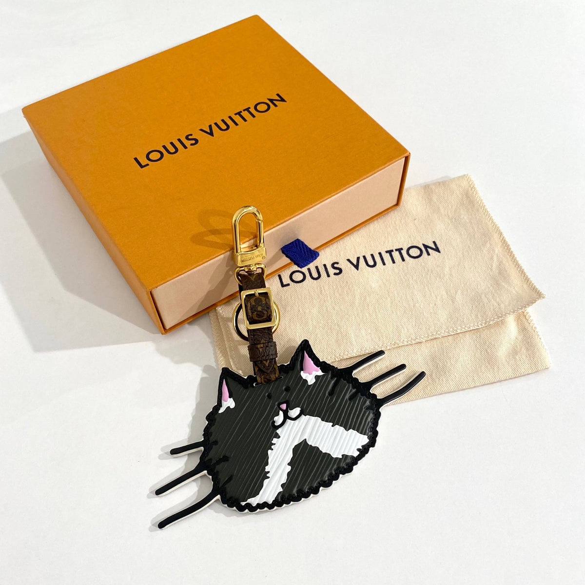 Preloved Limited Edition Louis Vuitton Grace Coddington Cat Bag Charm –  KimmieBBags LLC
