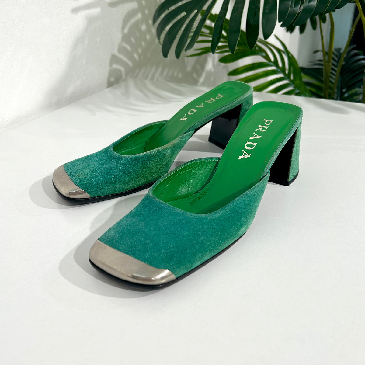 Prada FW99 Green Suede Mules with Silver Toe – Dina C's Fab and
