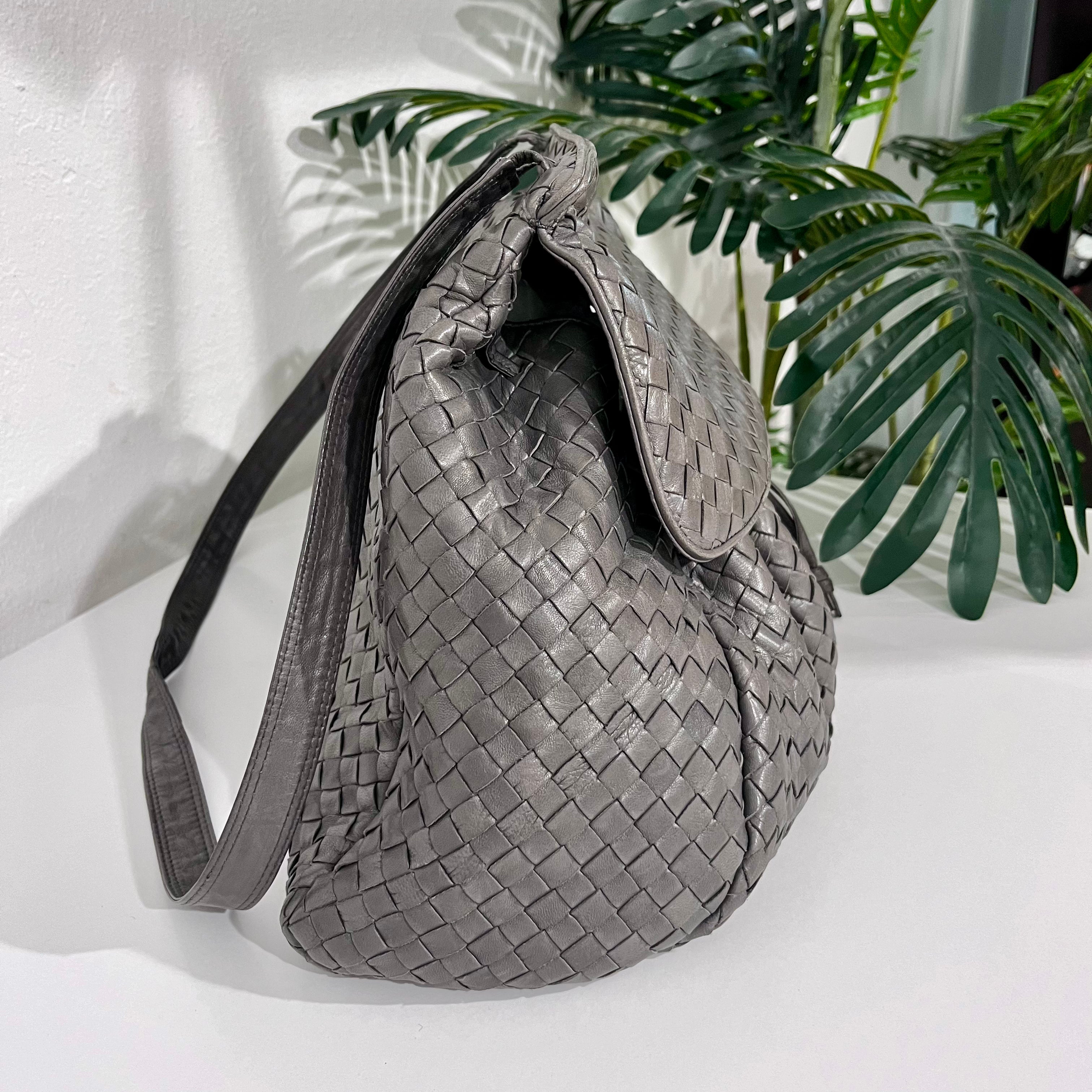 Vintage Bottega Veneta Dark Grey Leather Intrecciato Drawstring Cross Body Bag
