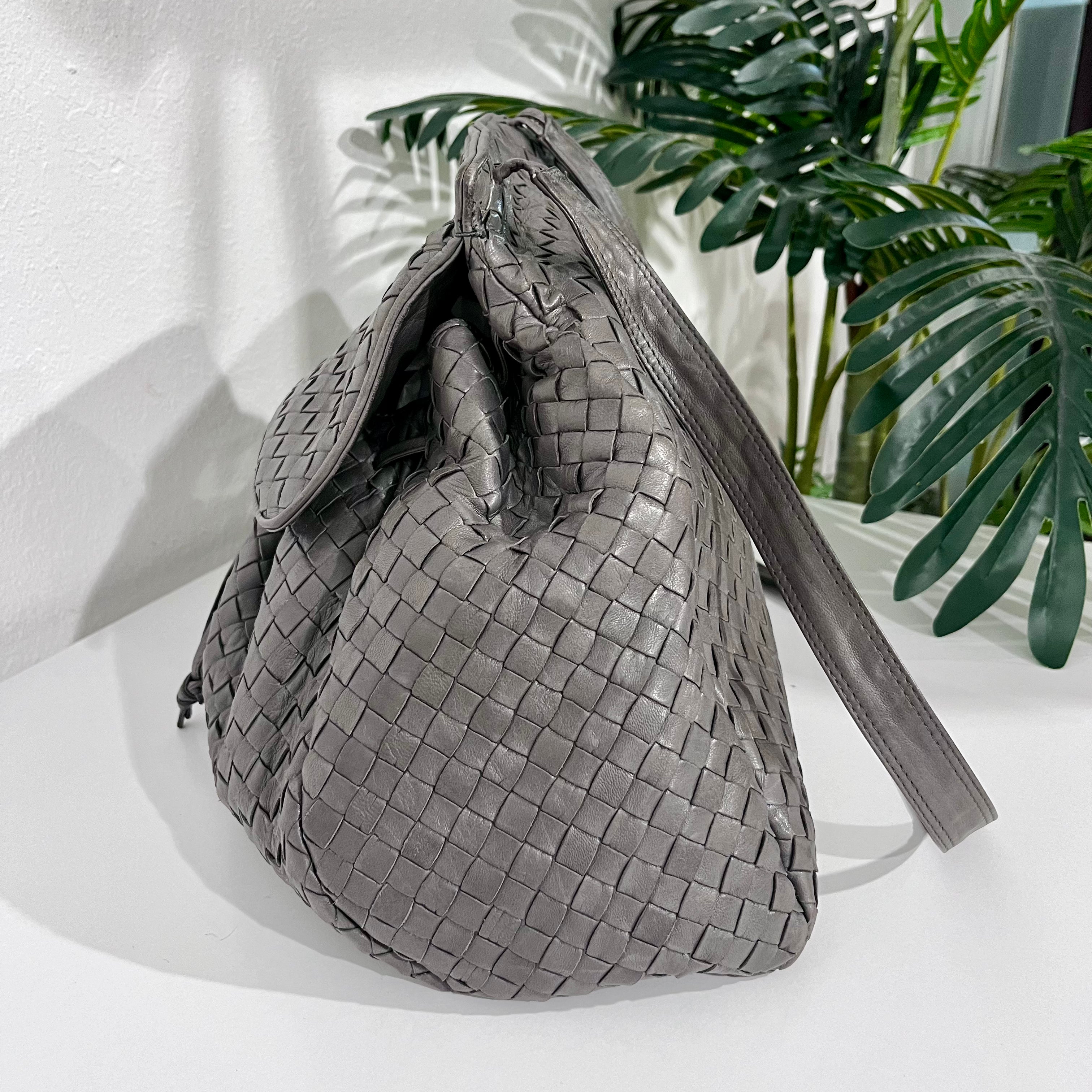 Vintage Bottega Veneta Dark Grey Leather Intrecciato Drawstring Cross Body Bag