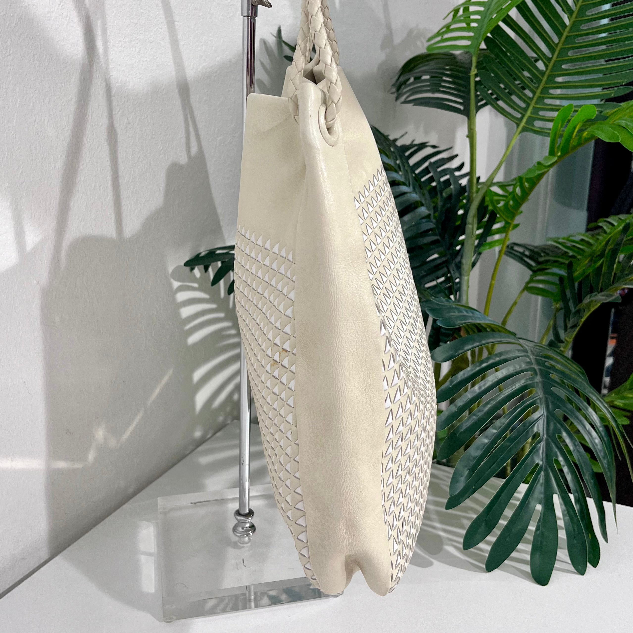 Bottega Veneta Cream & White Intrecciato Shoulder Bag