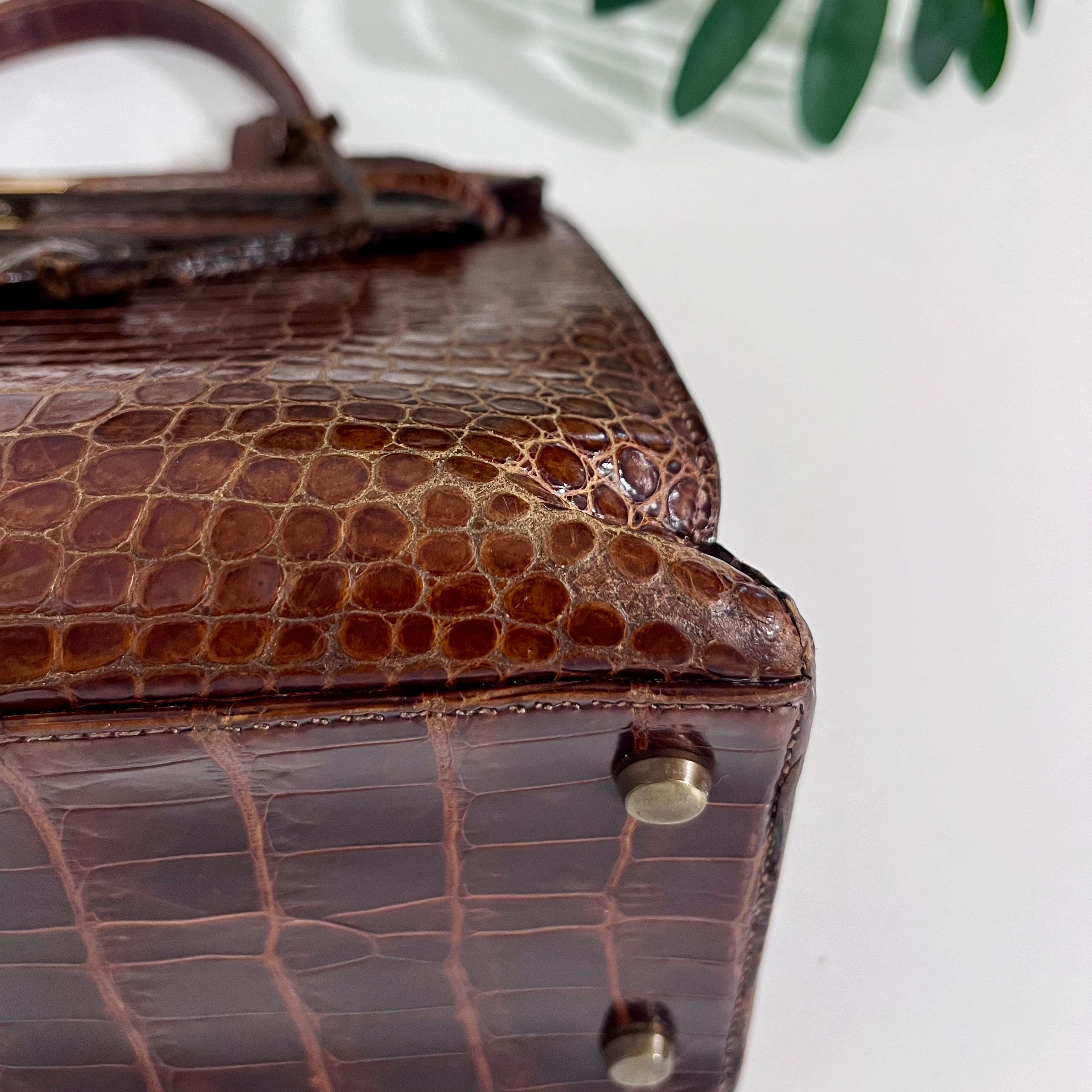 Hermes Vintage 60s Shiny Brown Crocodile Kelly Sellier 32