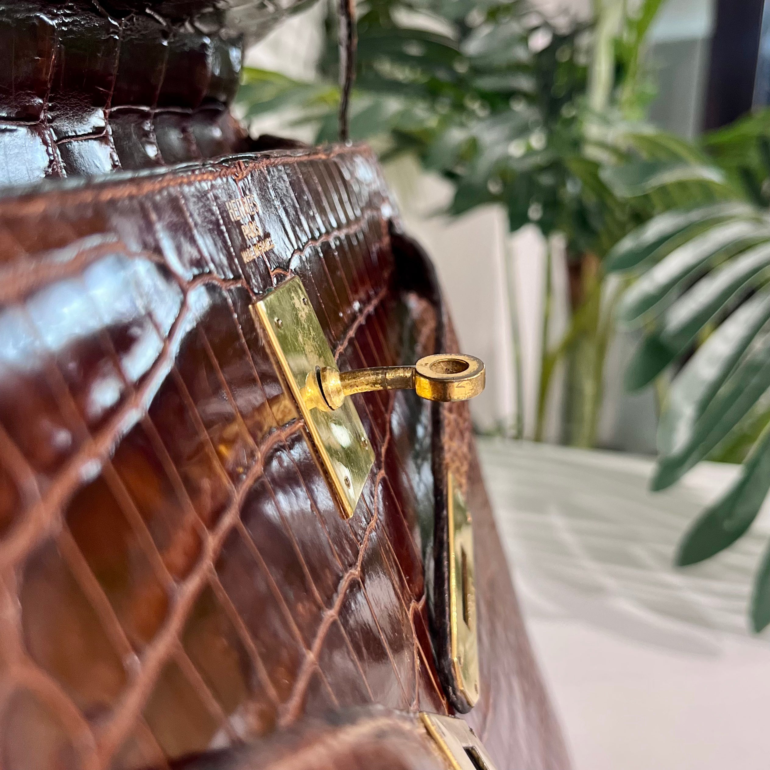 Hermes Vintage 60s Shiny Brown Crocodile Kelly Sellier 32