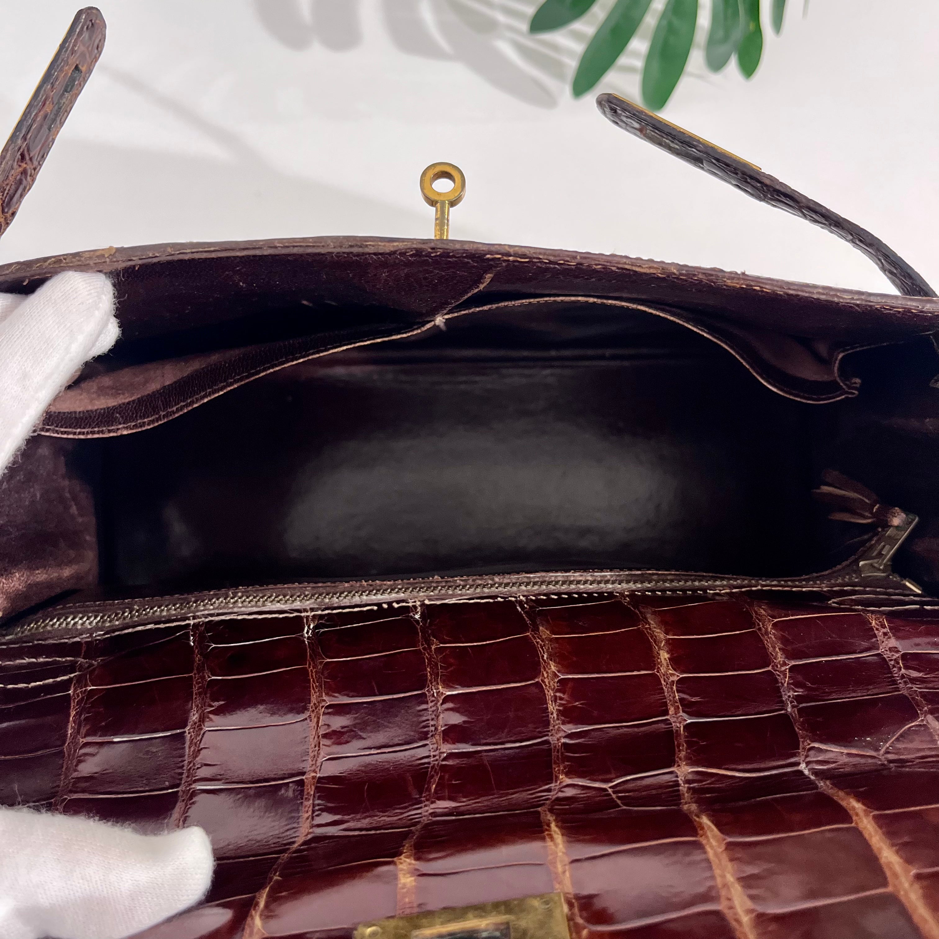 Hermes Vintage 60s Shiny Brown Crocodile Kelly Sellier 32