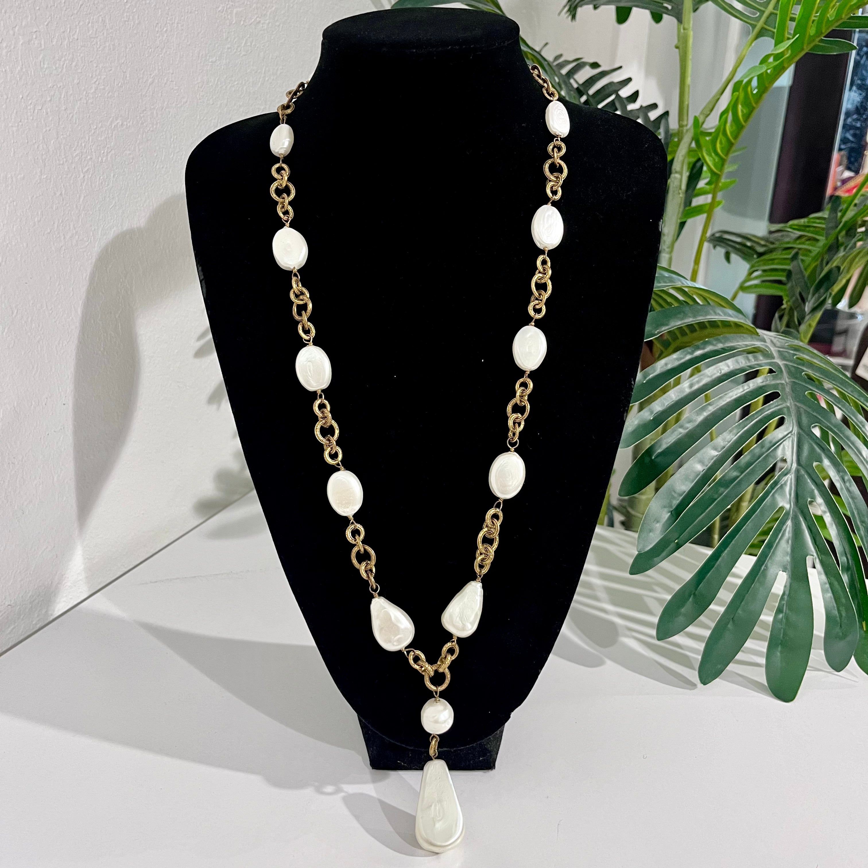 Chanel 1983 Chain & Pearl Coated Gripoix Necklace