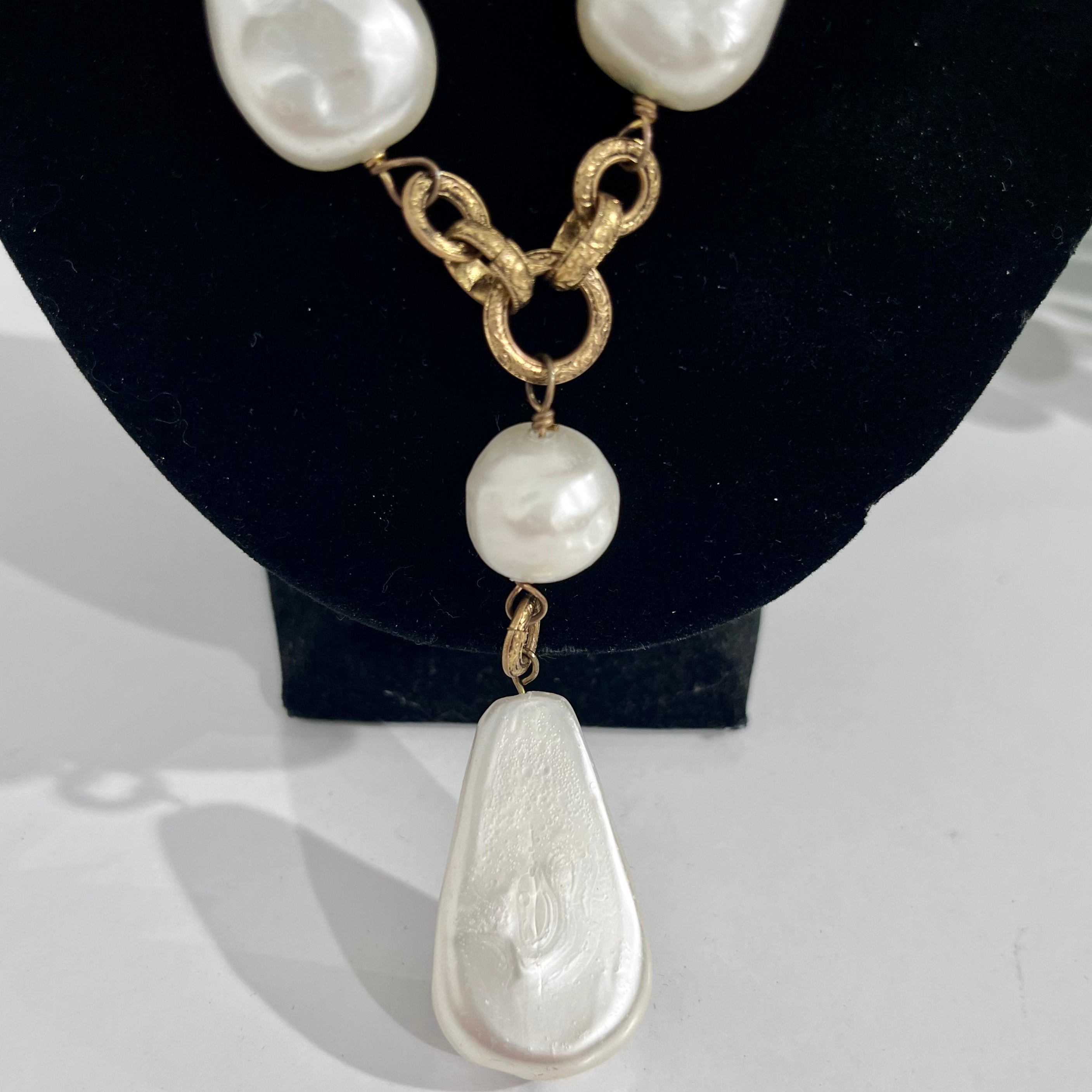 Chanel 1983 Chain & Pearl Coated Gripoix Necklace