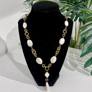 Chanel 1983 Chain Link & Pearl Coated Gripoix Necklace
