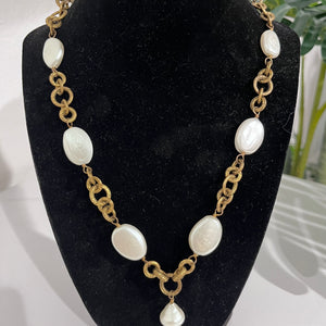 Chanel 1983 Chain Link & Pearl Coated Gripoix Necklace