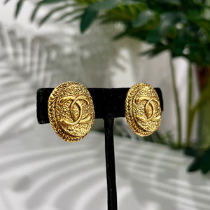 Chanel Vintage Gold Tone Oval CC Logo Clip Earrings