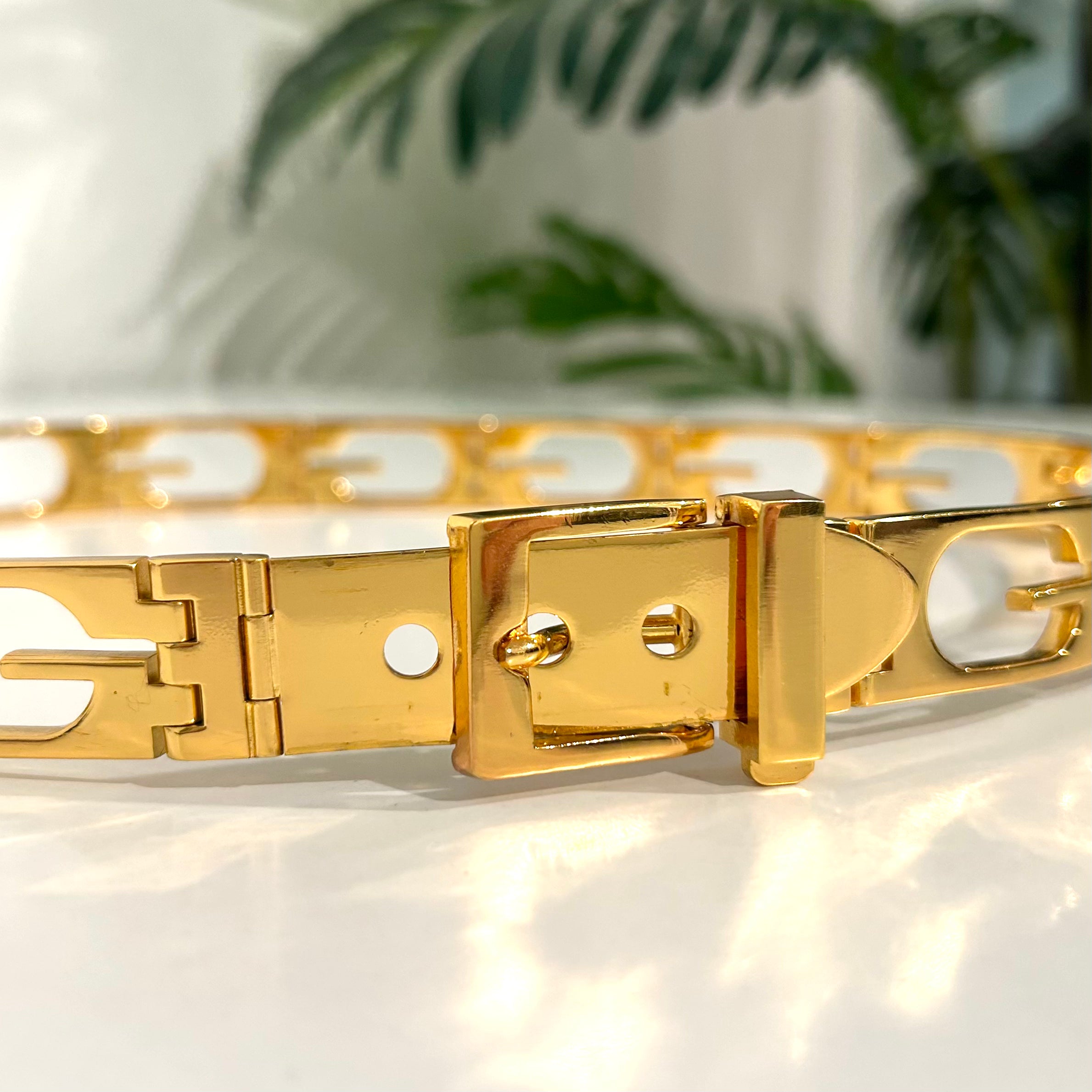 Gucci Vintage Gold G Link Belt