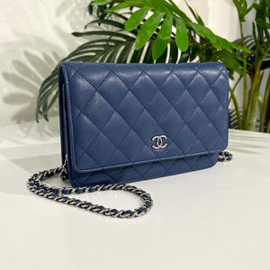 Chanel wallet on chain navy blue online
