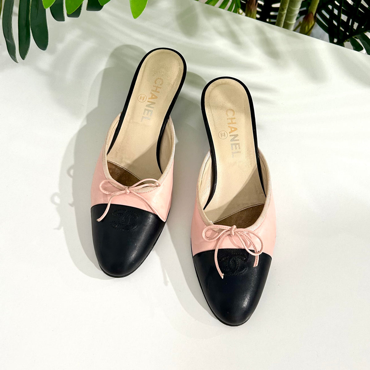Chanel Pink & Black Mules – Dina C's Fab and Funky Consignment Boutique