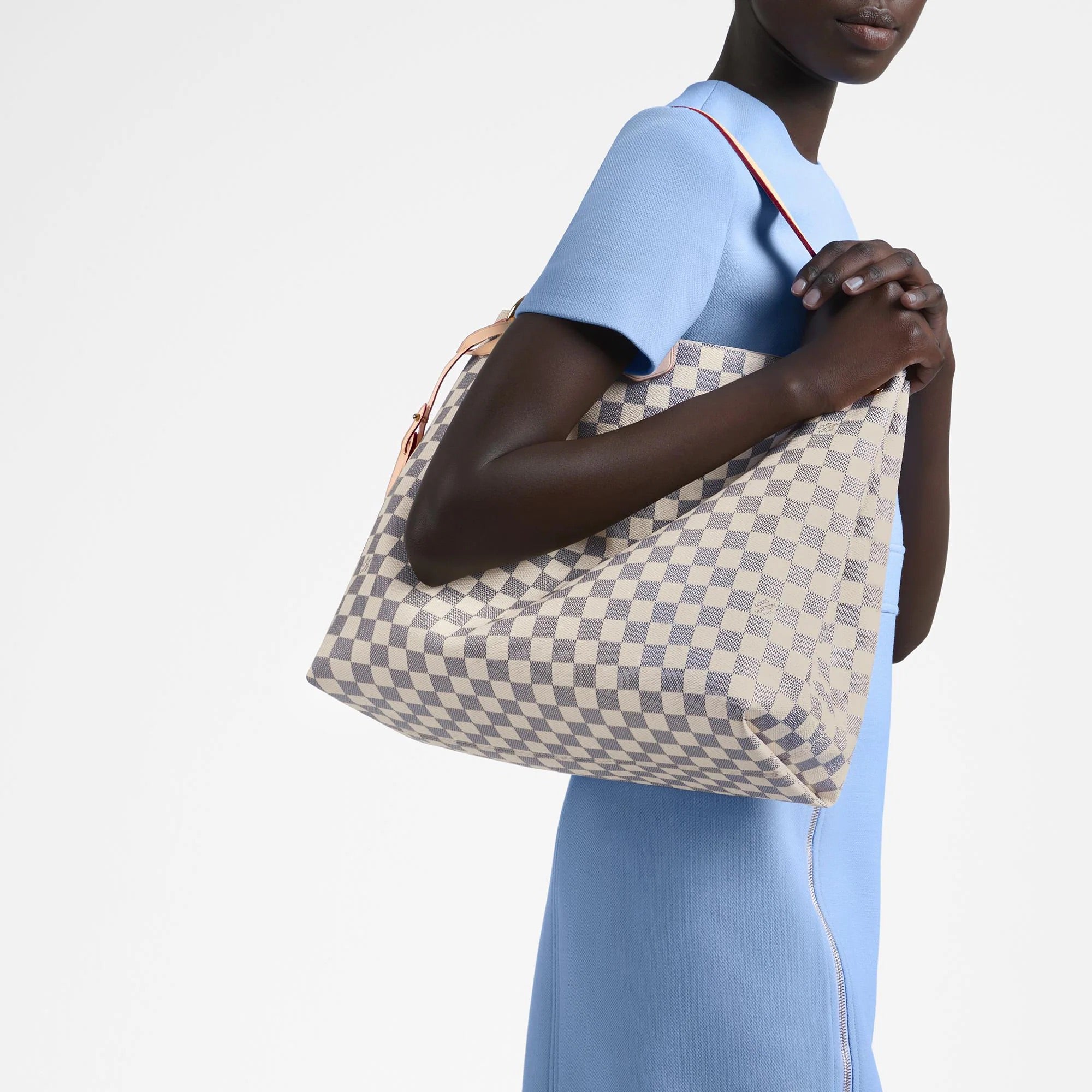 Louis Vuitton Damier Azur Graceful MM – Dina C's Fab and Funky Consignment  Boutique