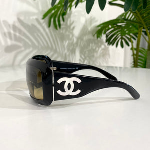 chanel glasses with clip on sunglasses case