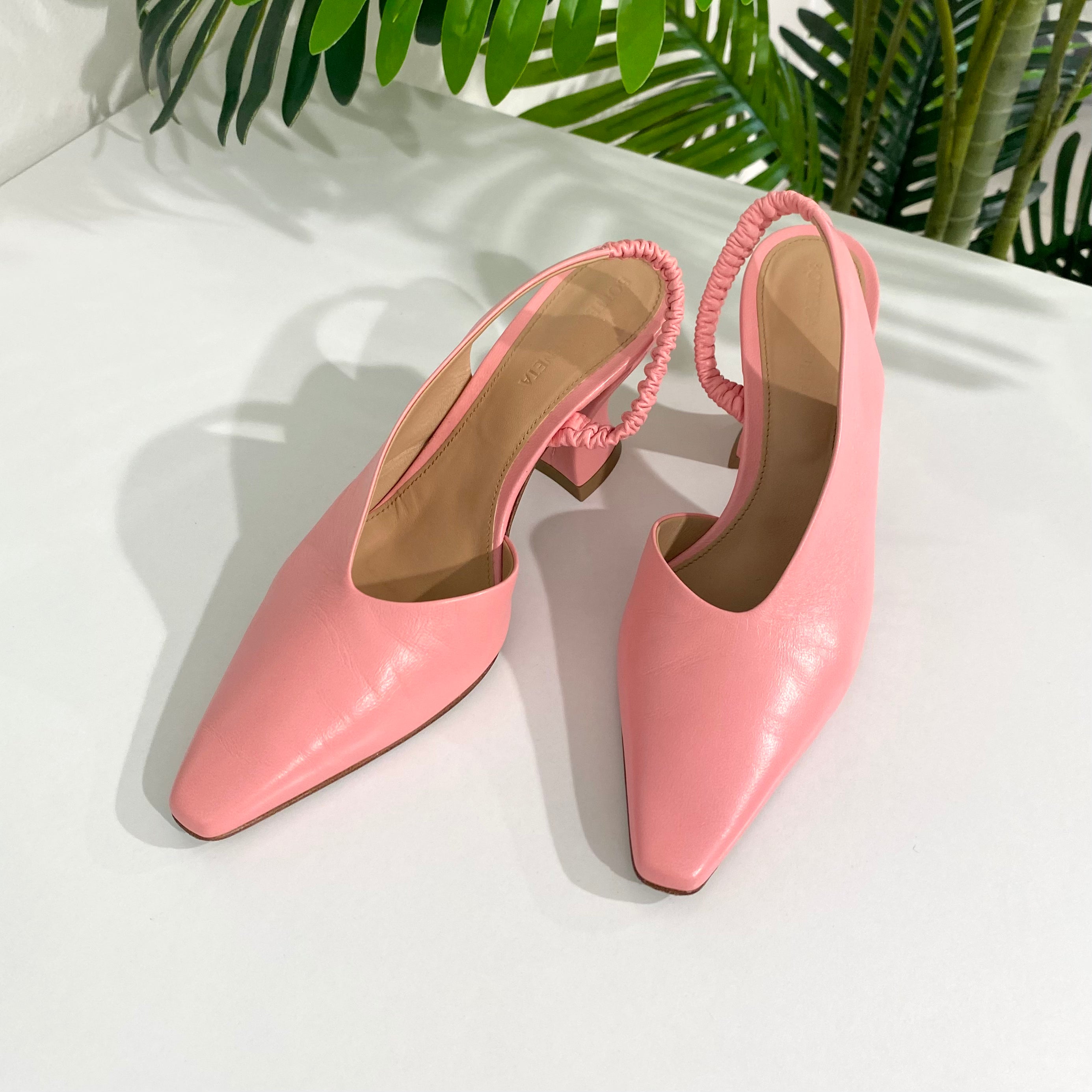 Bottega Caval on Instagram: Exclusive pink loafers! Size: 38.5
