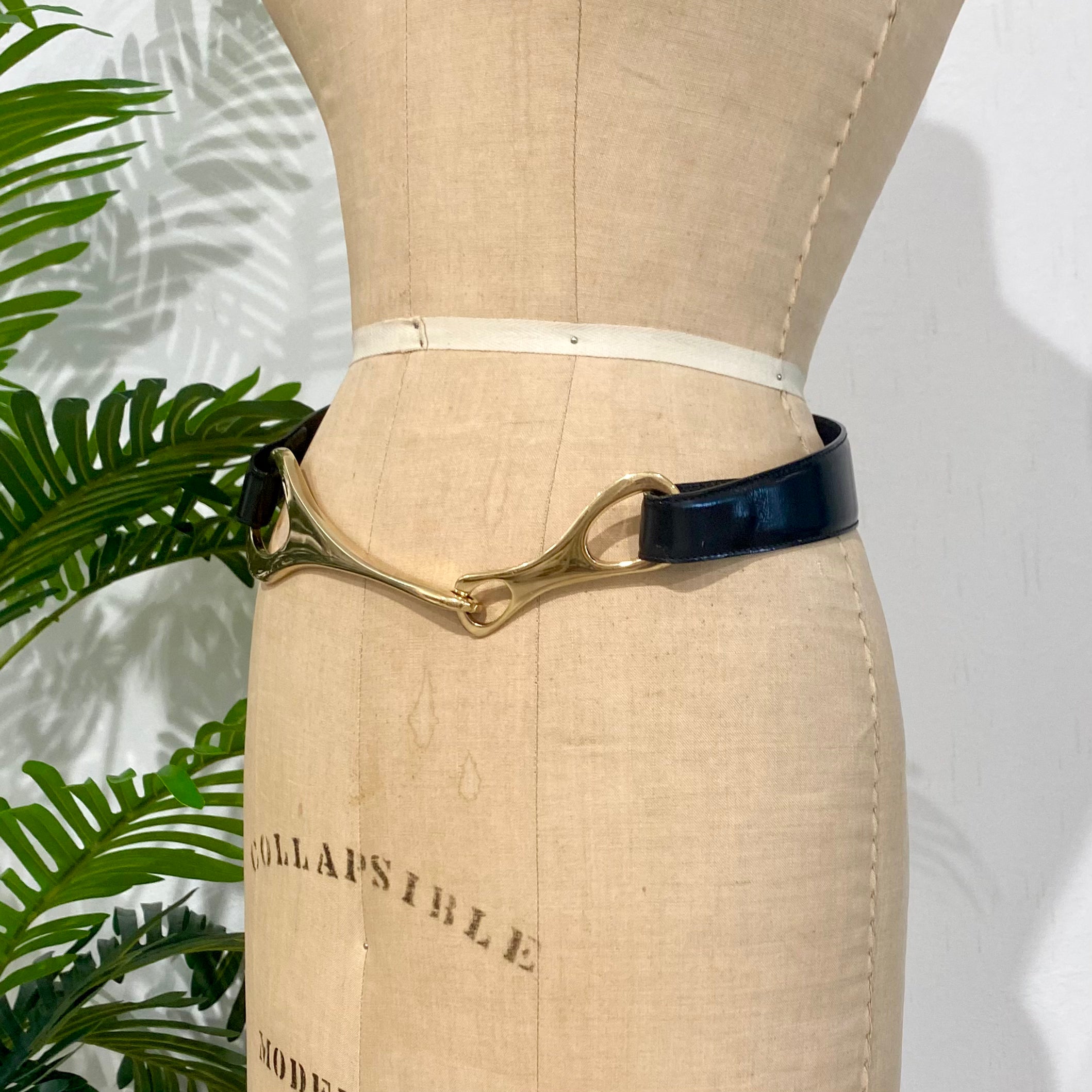 Tom Ford for Gucci 1996 Belt – Dina C's Fab and Funky Consignment Tom Ford for Gucci 1996 Belt – Dina C's Fab and Funky Consignment