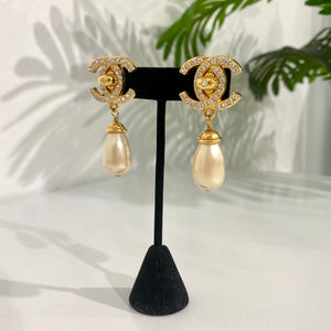 Gold chanel 2025 drop earrings