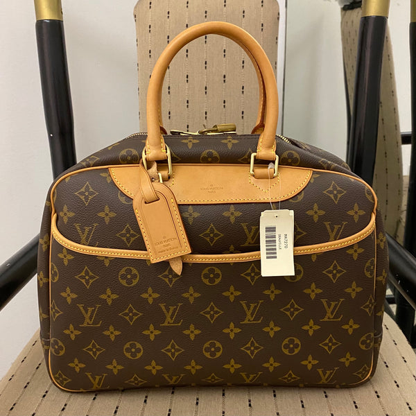 Louis Vuitton, Bags, Gorgeous Rare Deauville Vintage 998 Travel Bag In  Almost Perfect Condition