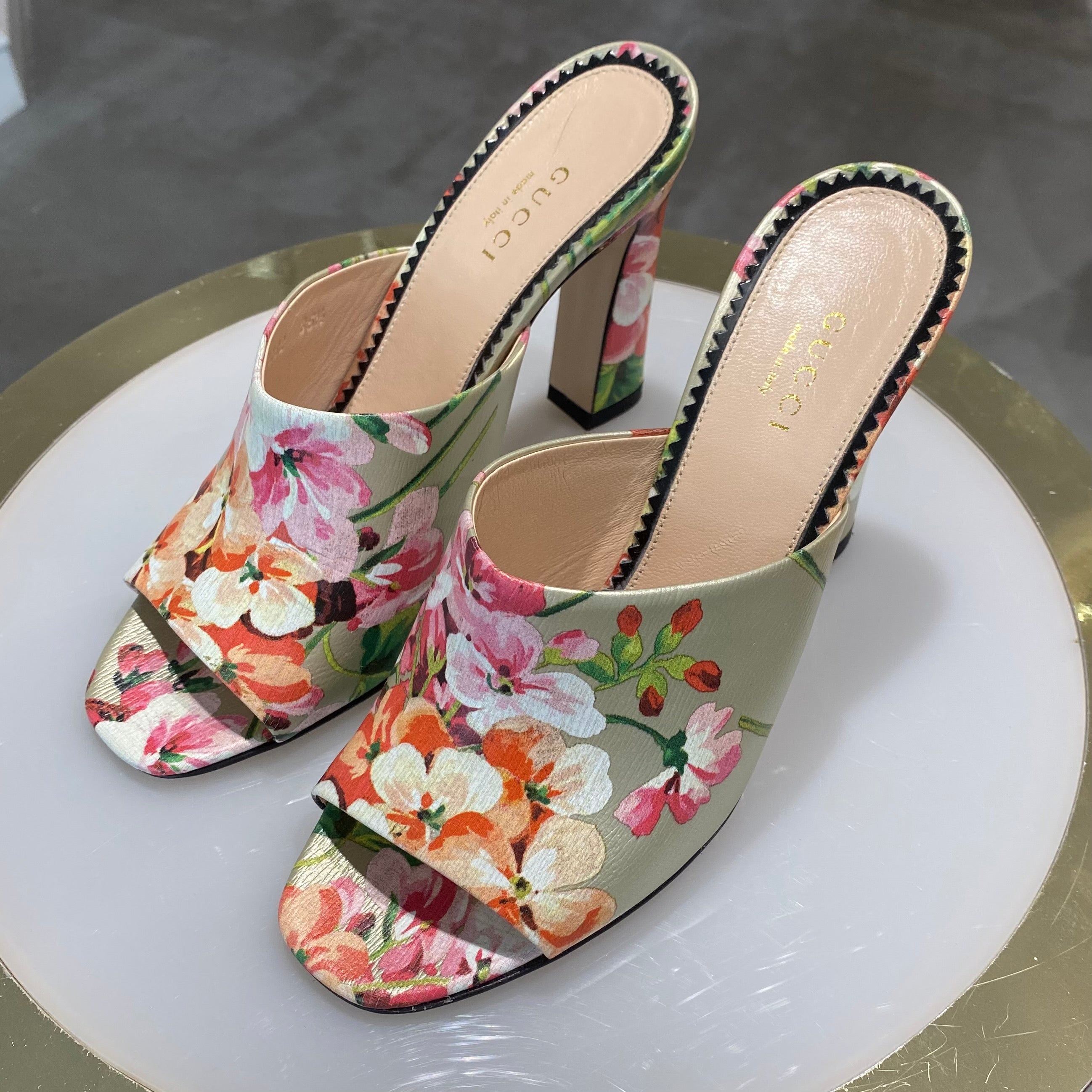 Gucci bloom online mules