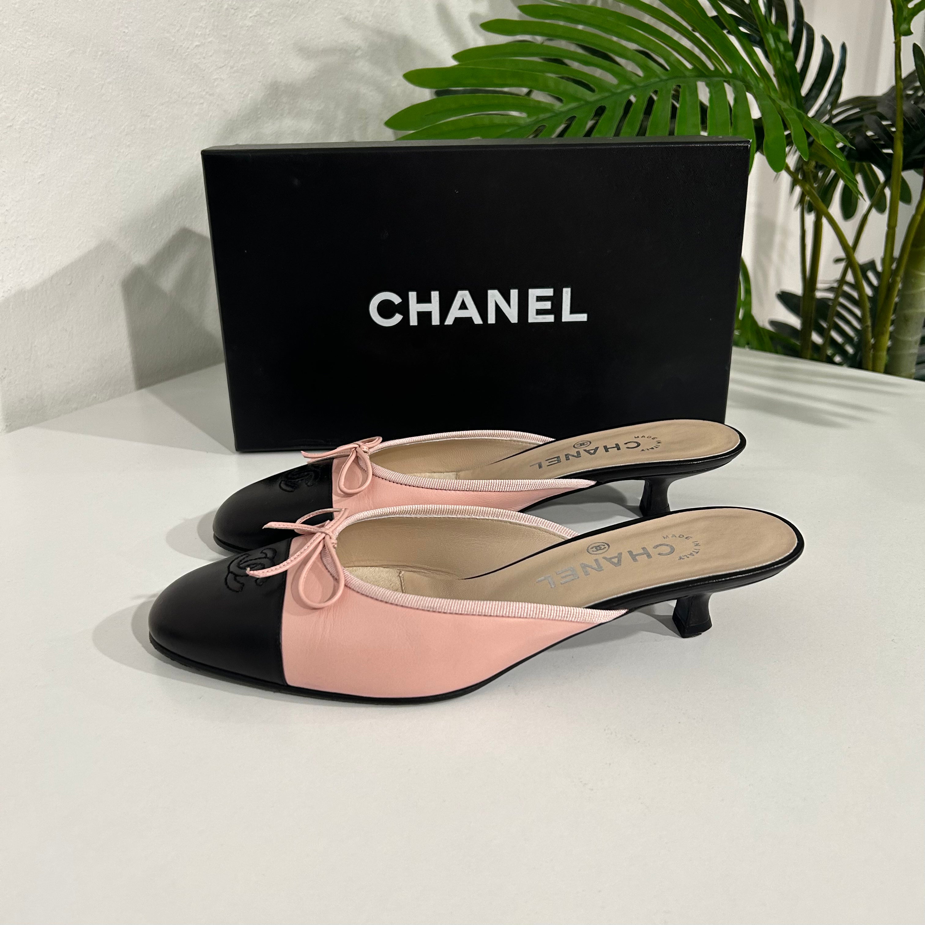 chanel mules pink