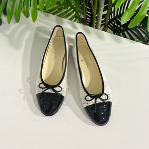 Chanel Navy Corduroy Ballet Flats – Dina C's Fab and Funky