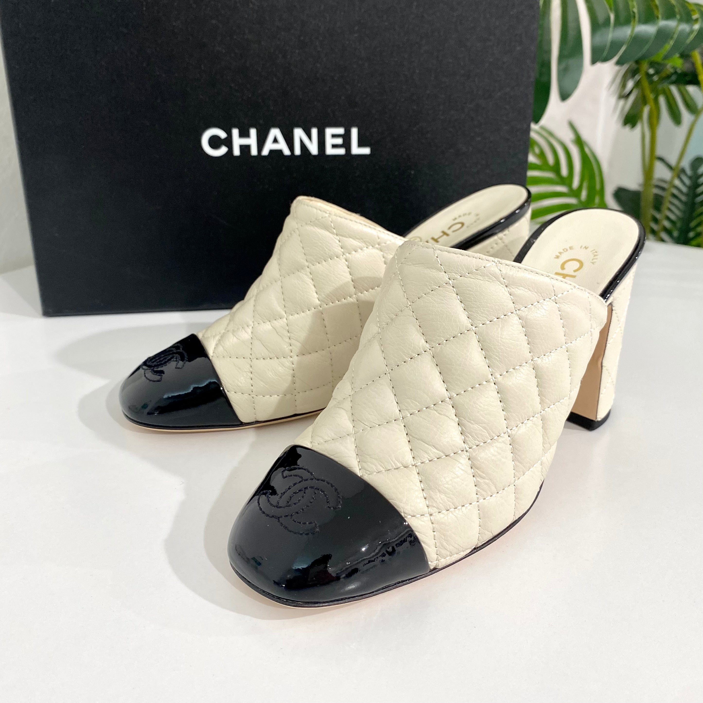 Chanel Cream Cap Toe Mules – Dina C's Fab and Funky Consignment Boutique