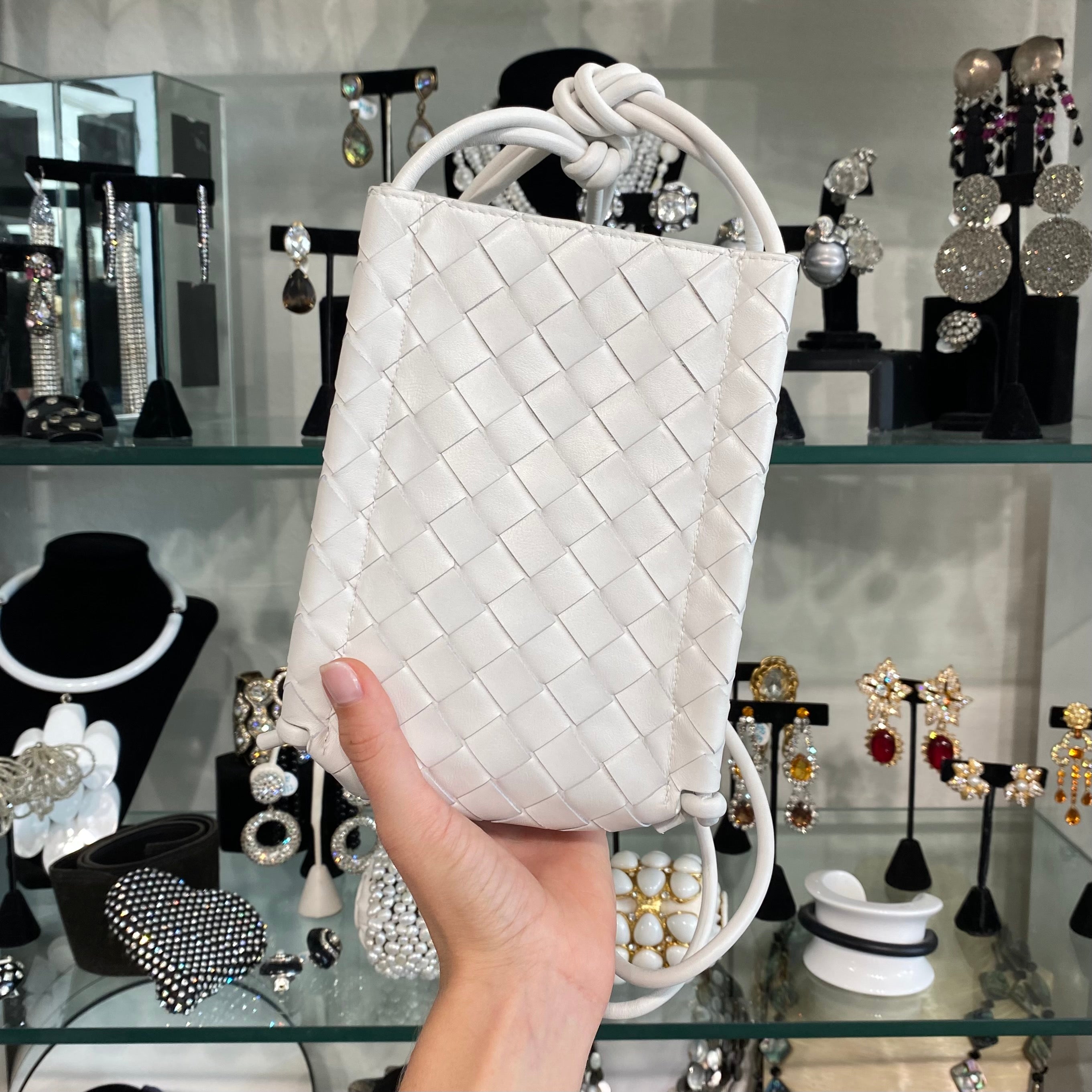 Bottega Veneta White “The Mini Knot” Bag – Dina C's Fab and Funky  Consignment Boutique