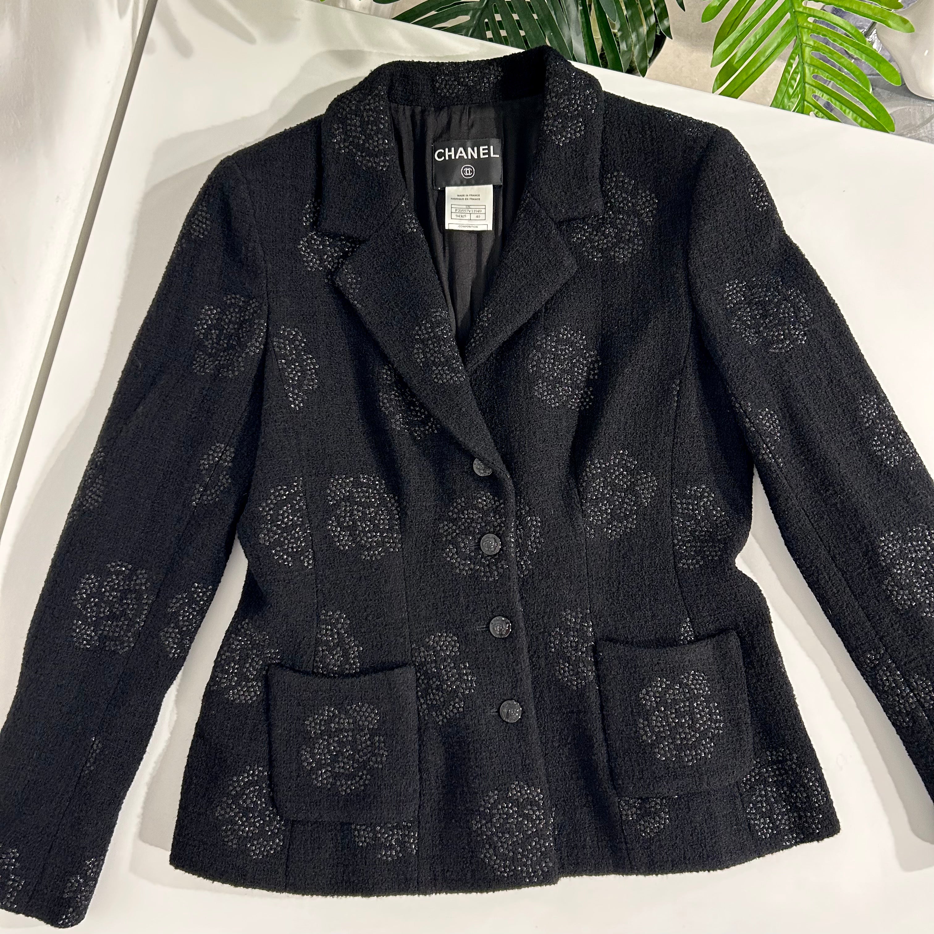 Chanel Black Metallic Camellia Jacket – Dina C's Fab and Funky Consignment  Boutique