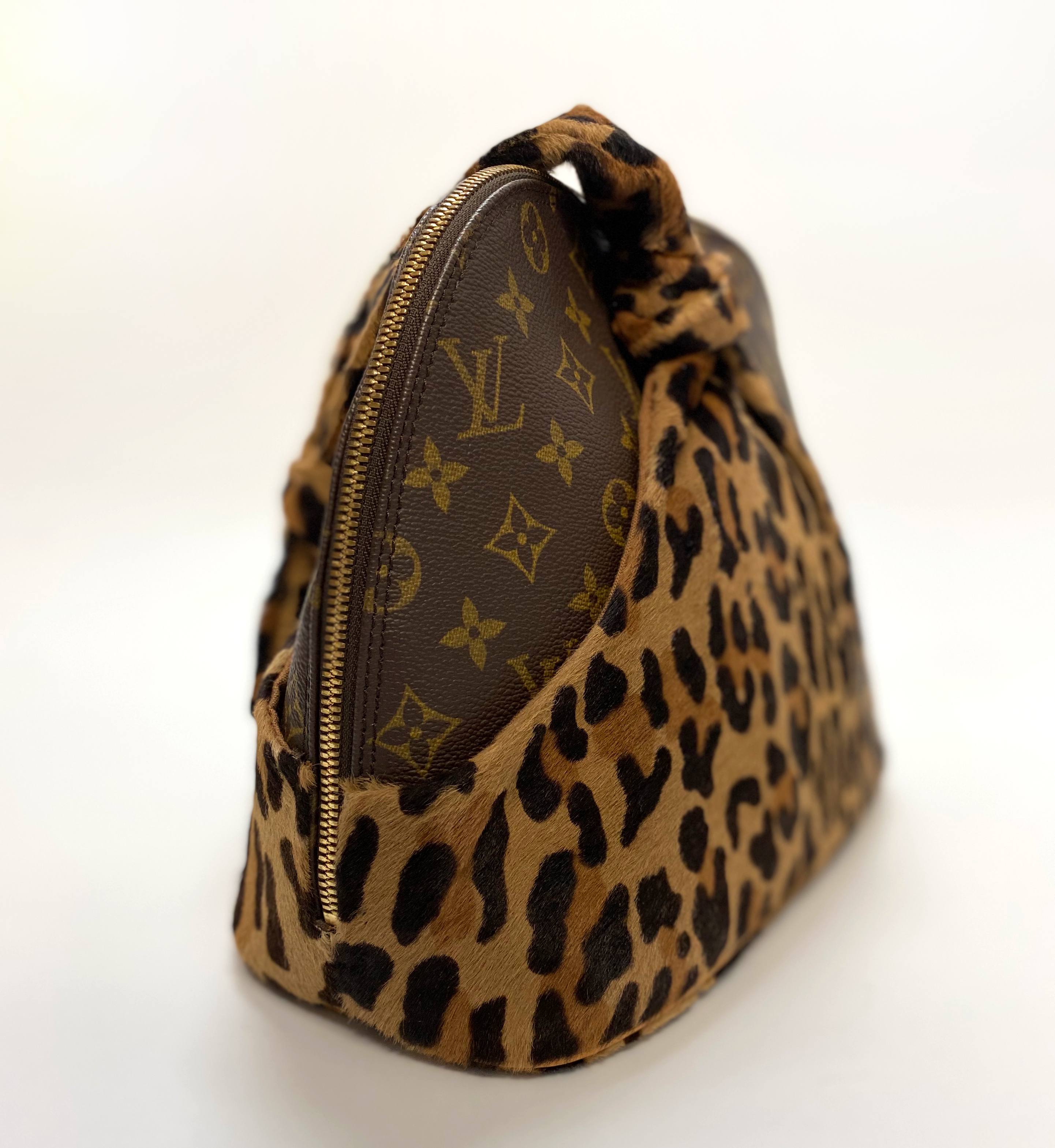 Louis Vuitton Limited Edition Leopard Print Centenaire Alma bag by Alaïa,  1996 For Sale at 1stDibs