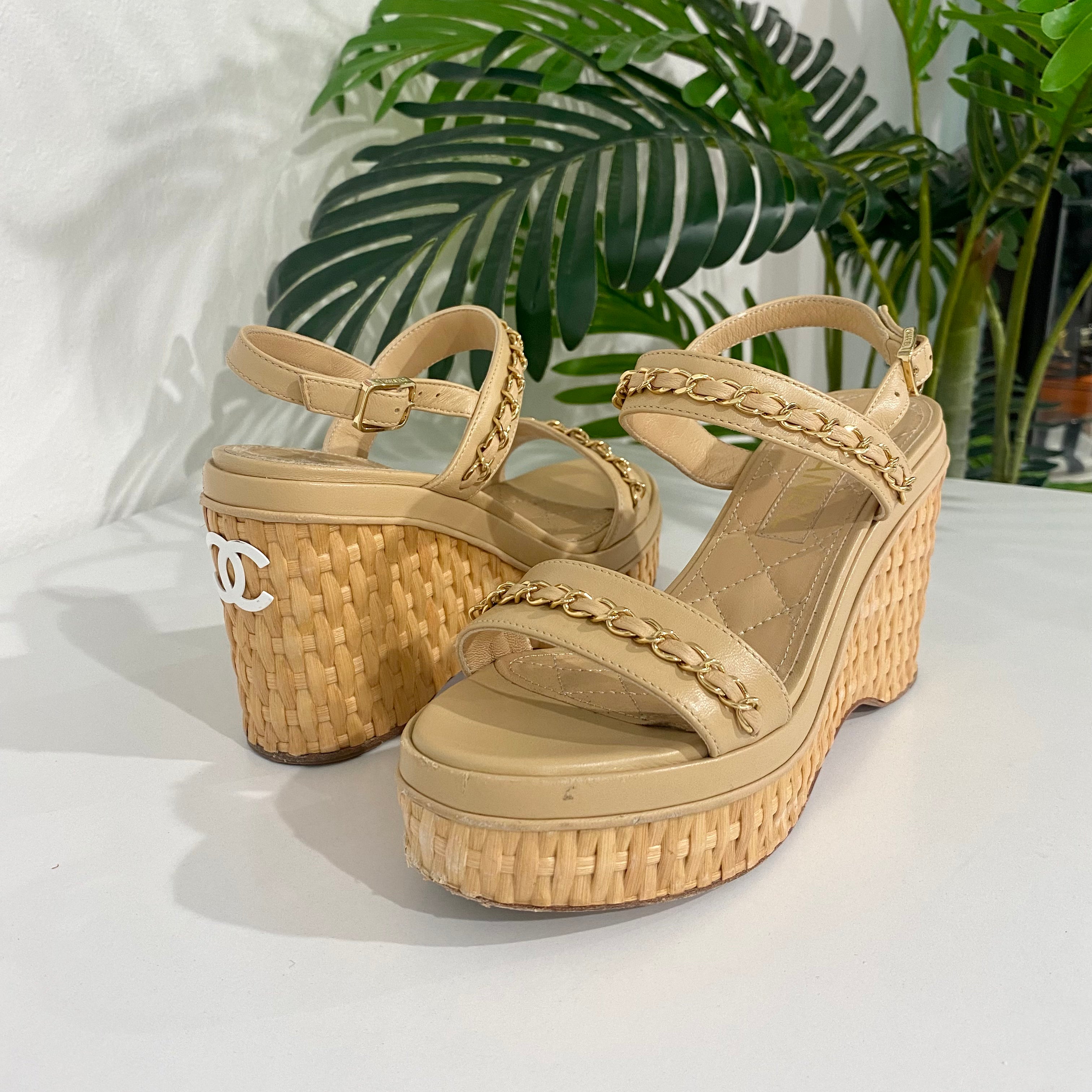 Chanel 2020 Wicker Platform Sandals – Dina C's Fab and Funky Consignment  Boutique
