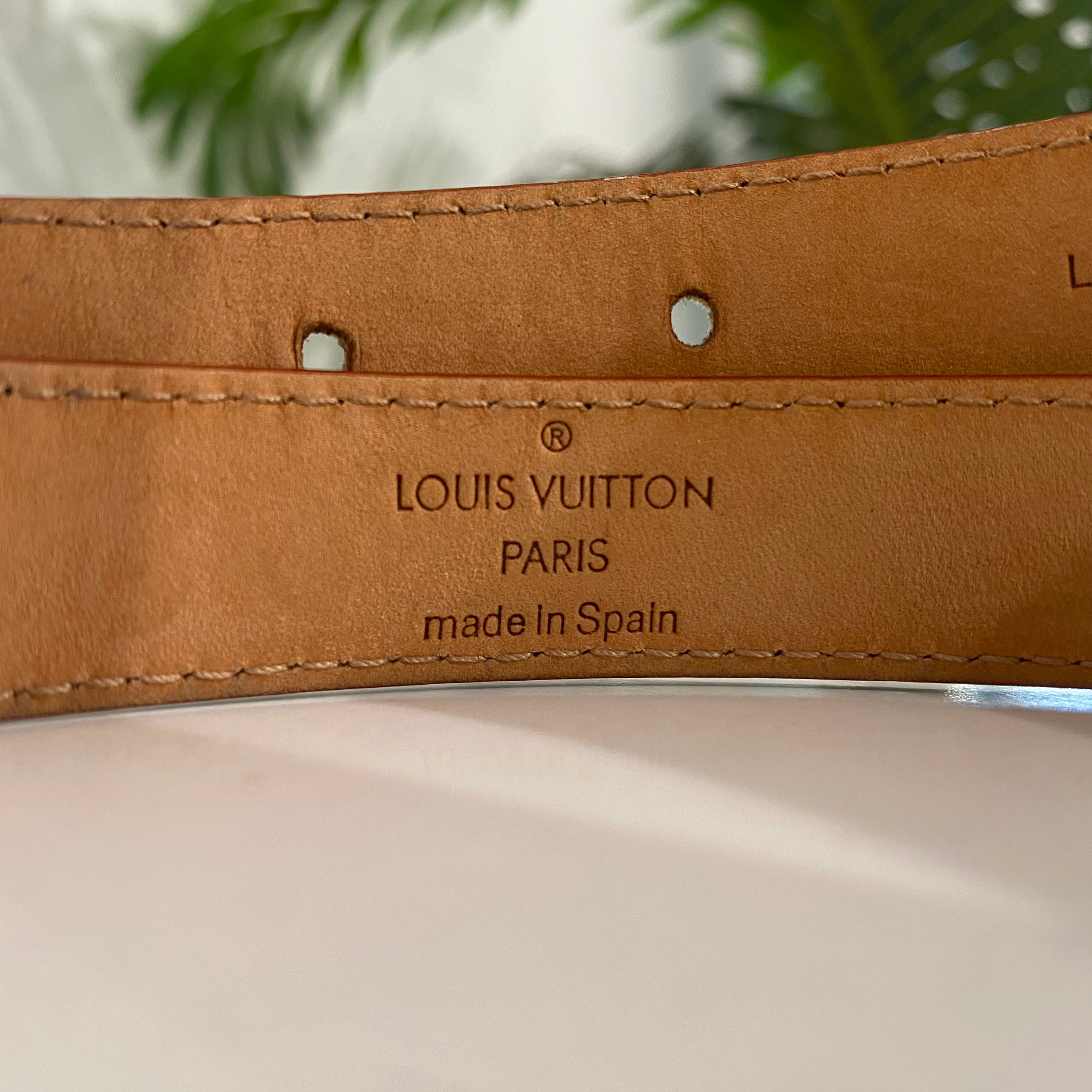 Louis Vuitton Monogram White Murakami Belt - size 80 ○ Labellov