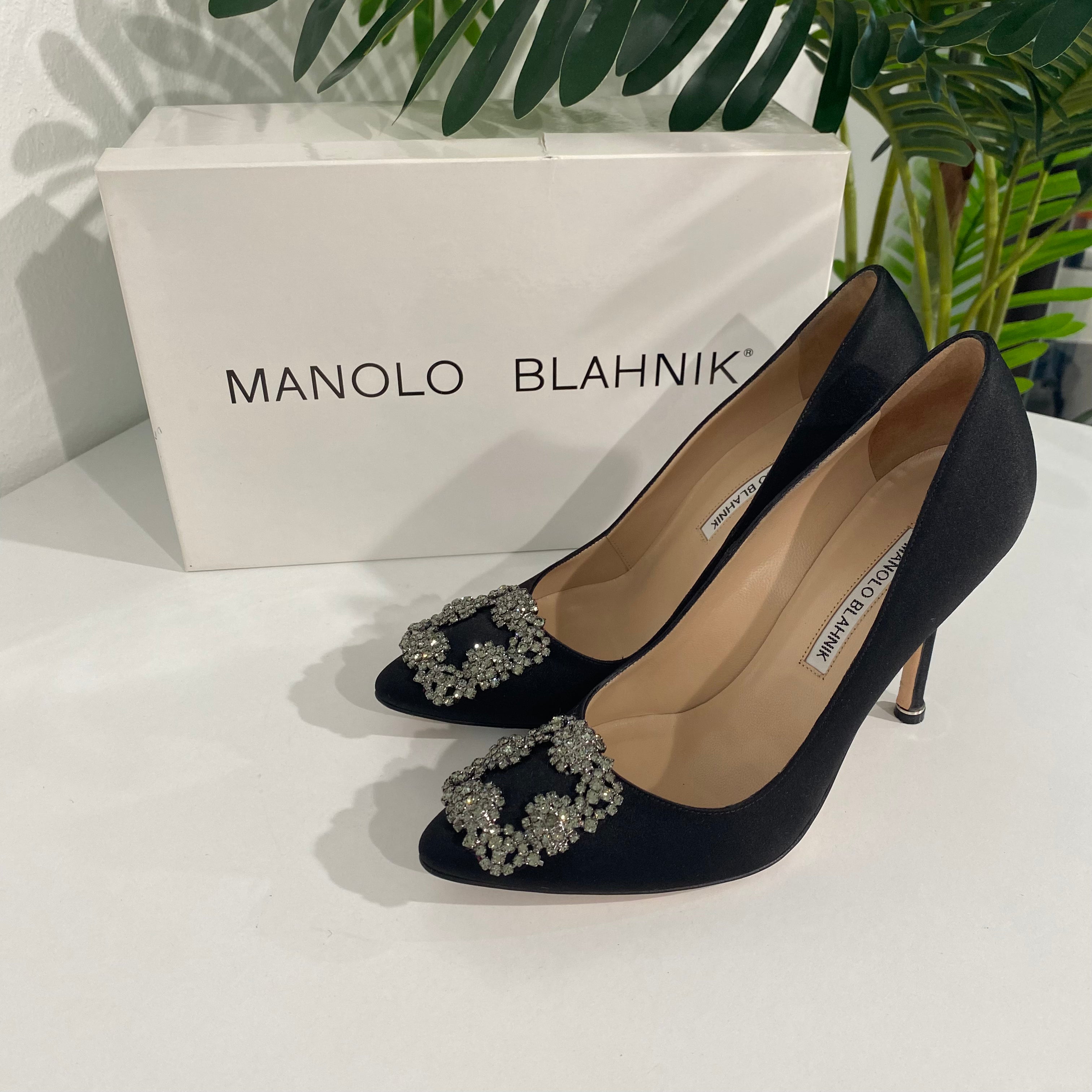 Manolo Blahnik Black Hangisi Heels Dina C s Fab and Funky