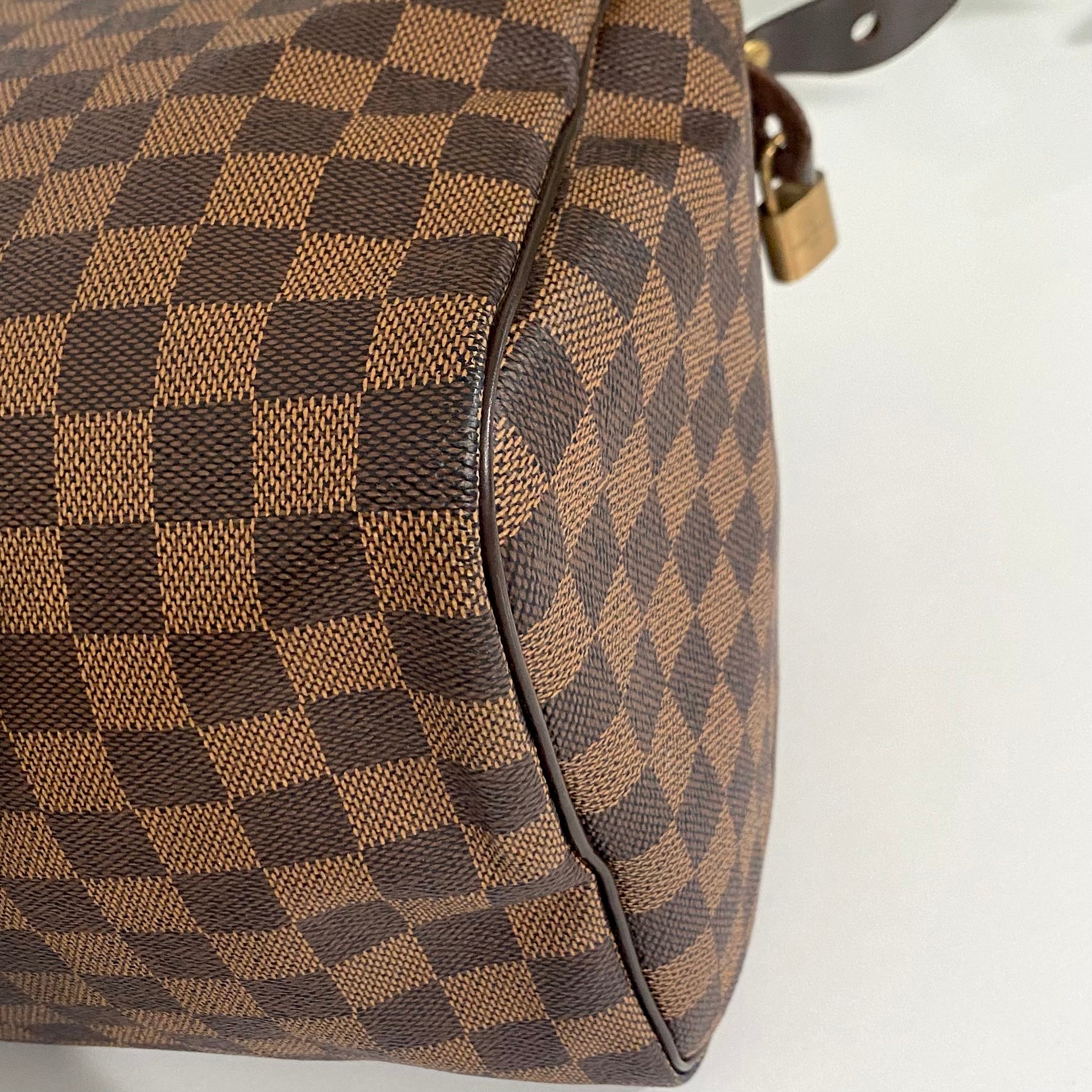 FIRST LOOK 🤩 the highly anticipated Speedy 20 Damier Ebene