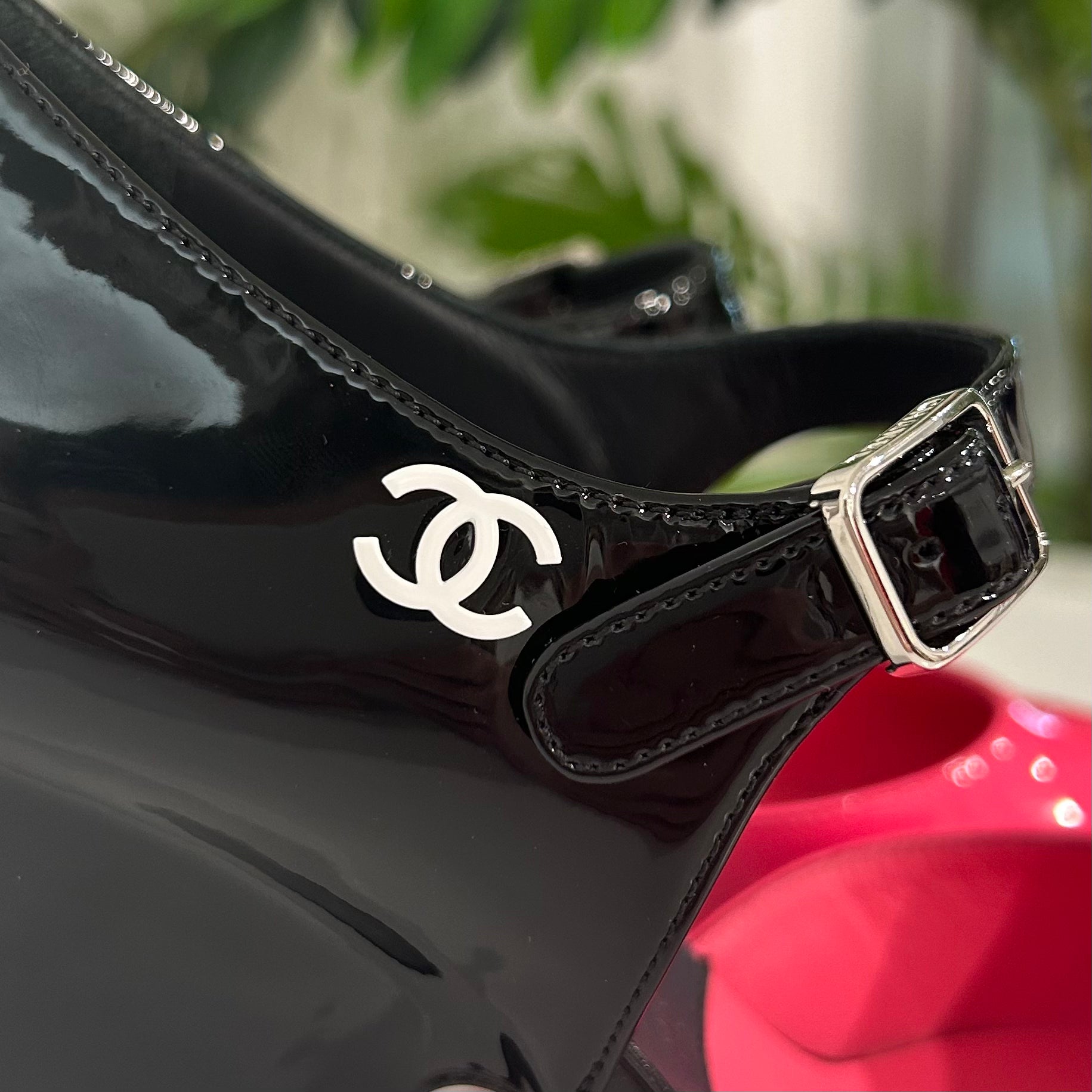 black and red chanel