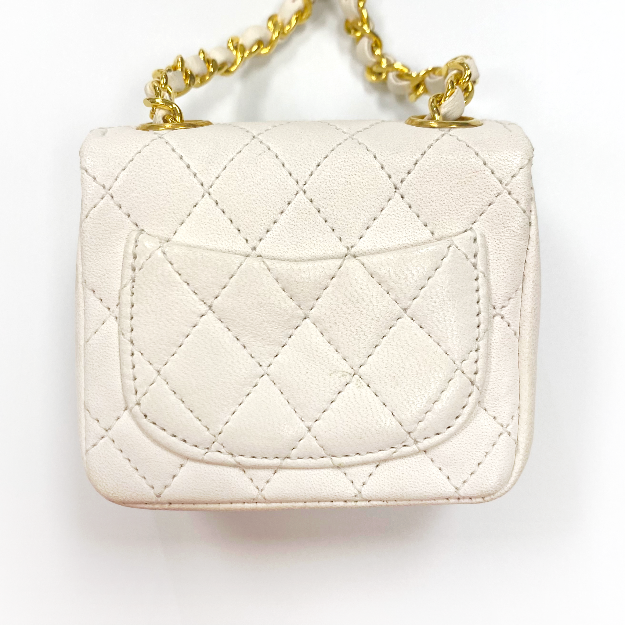 Chanel White Micro Belt Bag – Dina C's Fab and Funky Consignment Boutique