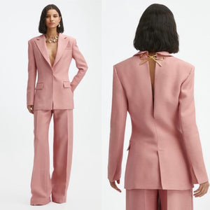 Oscar de la Renta 2021 Pink Suit Dina C's Fab and Funky Consignment Boutique Oscar de la Renta 2021 Pink Suit Dina C's Fab and Funky Consignment Boutique