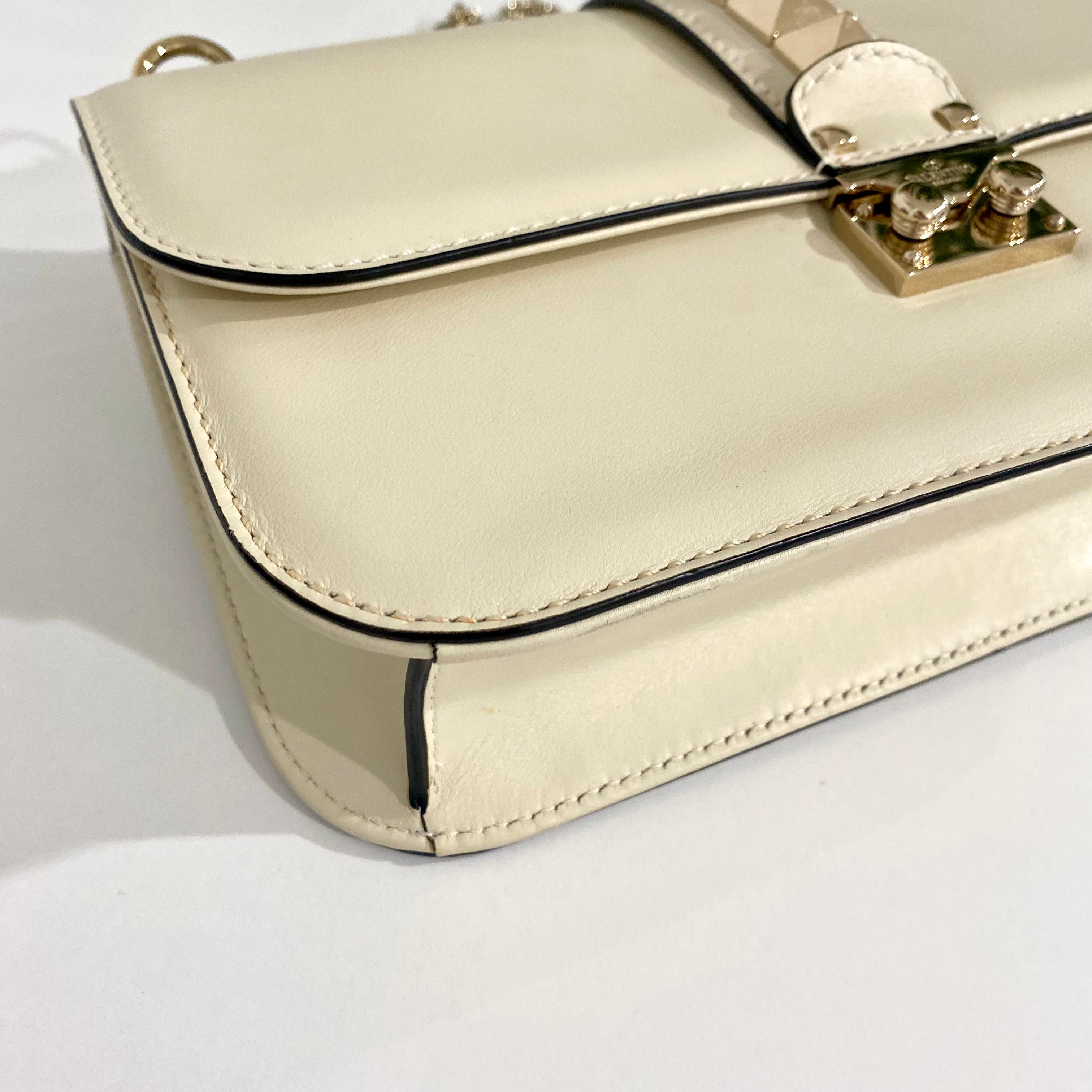 Valentino Cream Glam Lock Flap Bag – Dina C's Fab and Funky