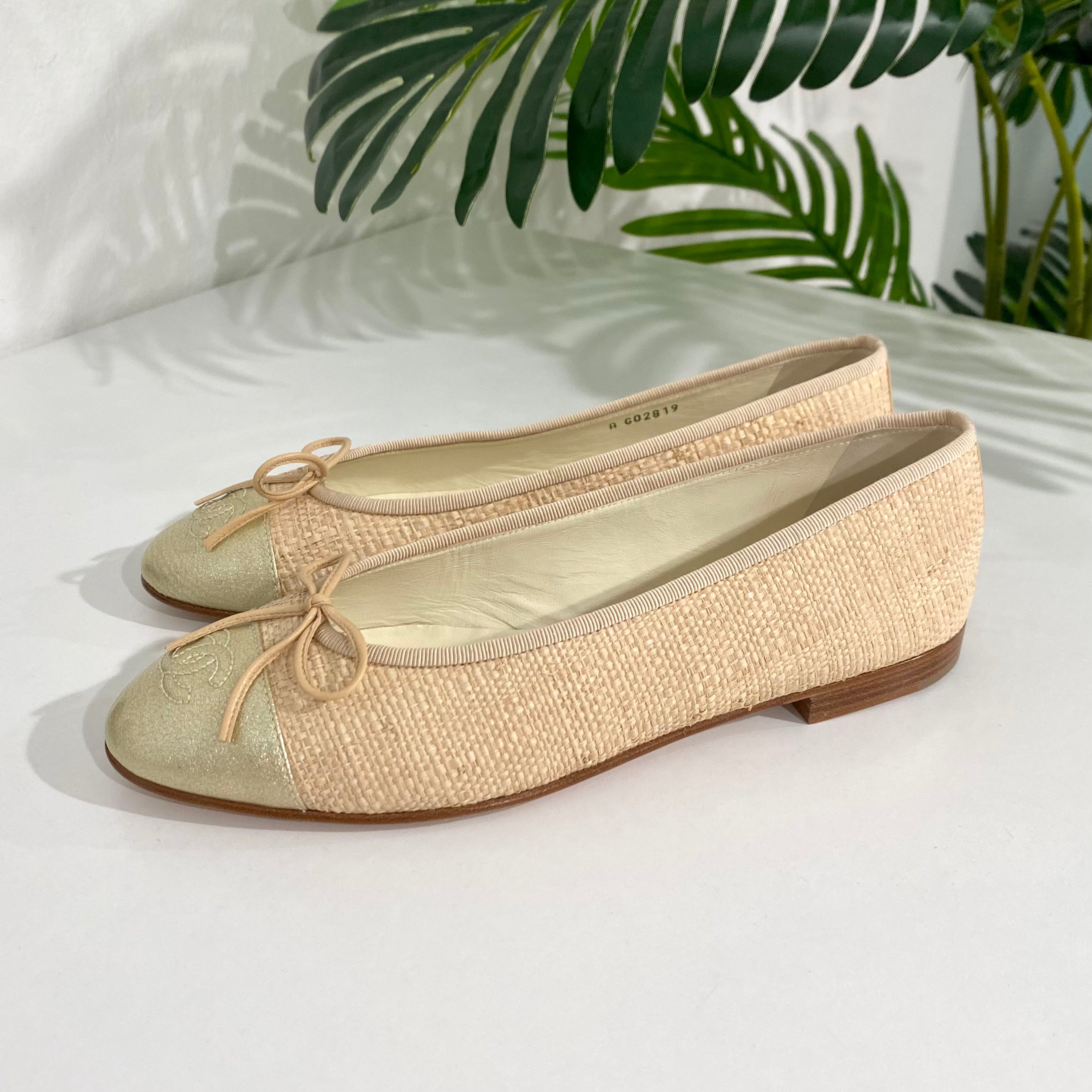 Chanel Raffia Ballet Flats – Dina C's Fab and Funky Consignment
