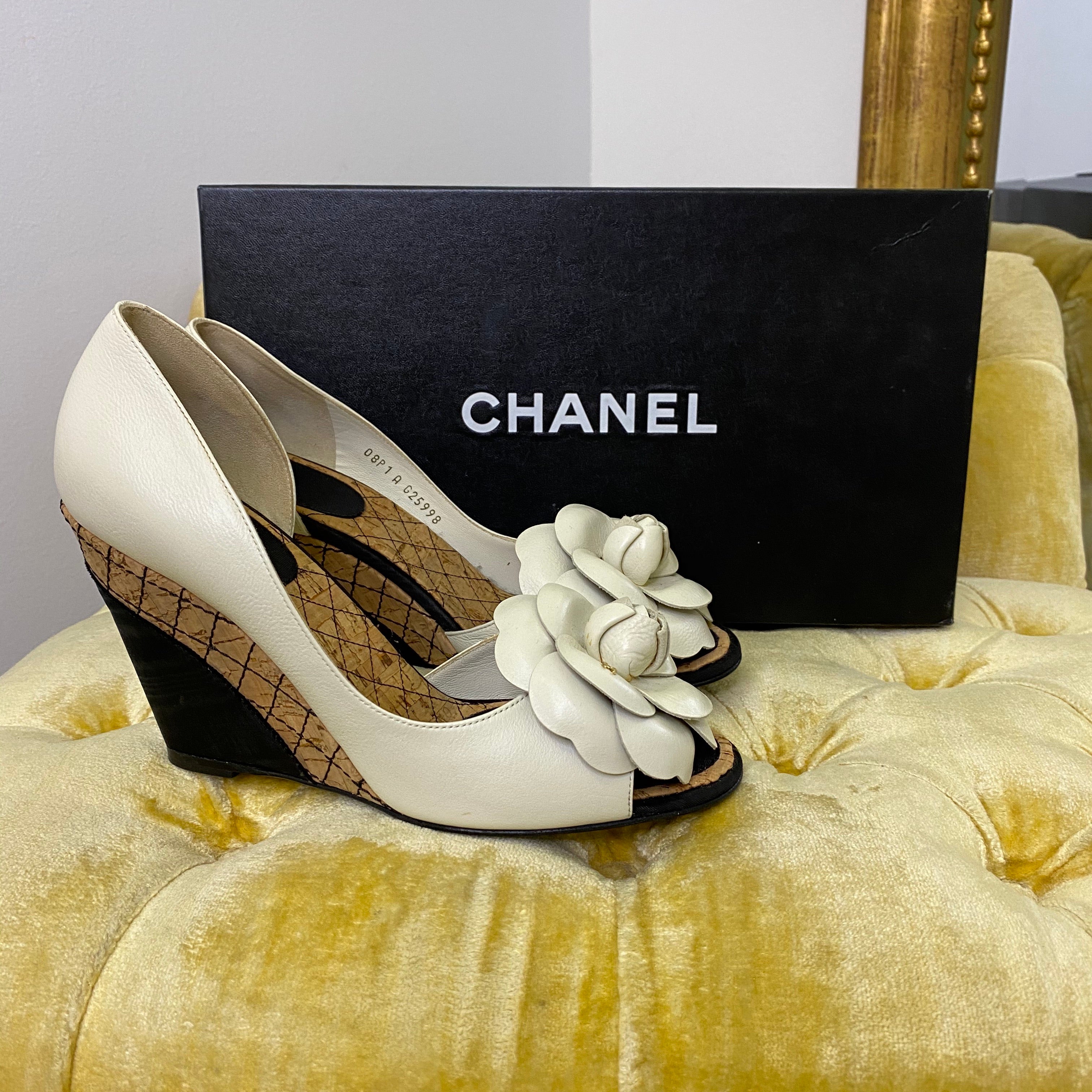 Chanel White Camellia Wedges – Dina C's Fab and Funky Consignment