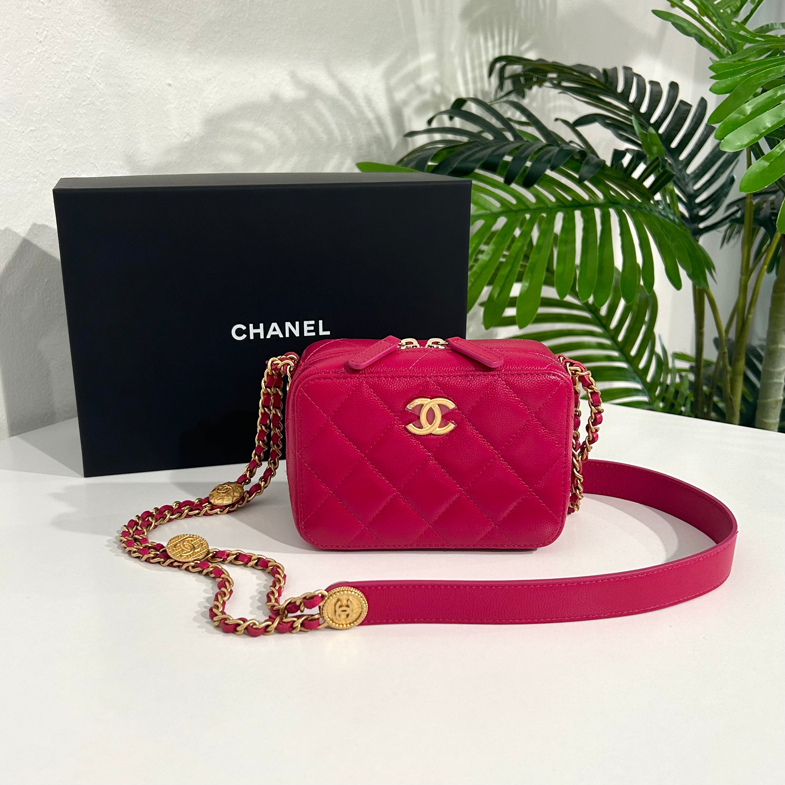 Chanel 2022 Twist Your Buttons Wallet On Chain - Black Crossbody