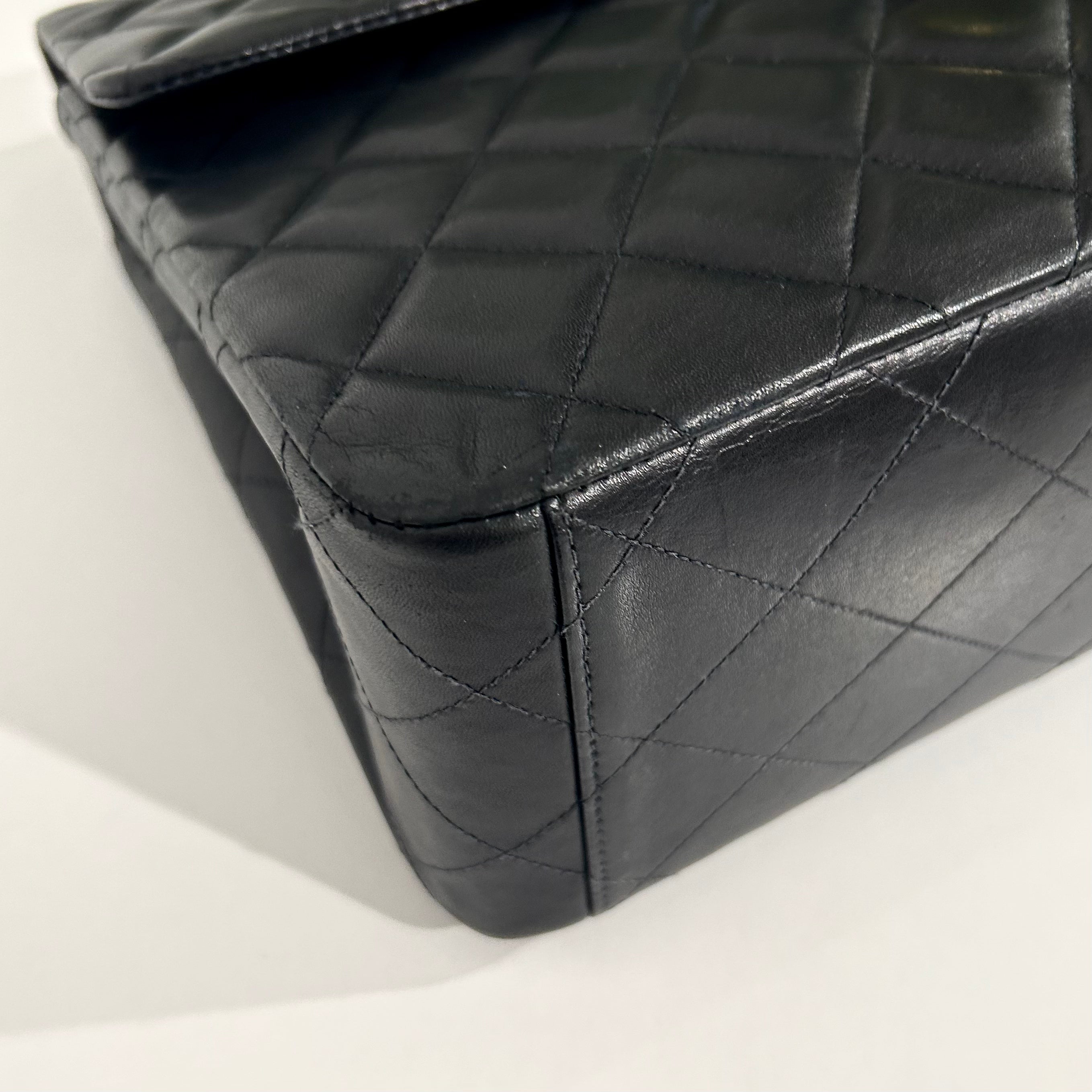 Chanel Vintage Black Maxi Jumbo Flap Bag – Dina C's Fab and Funky