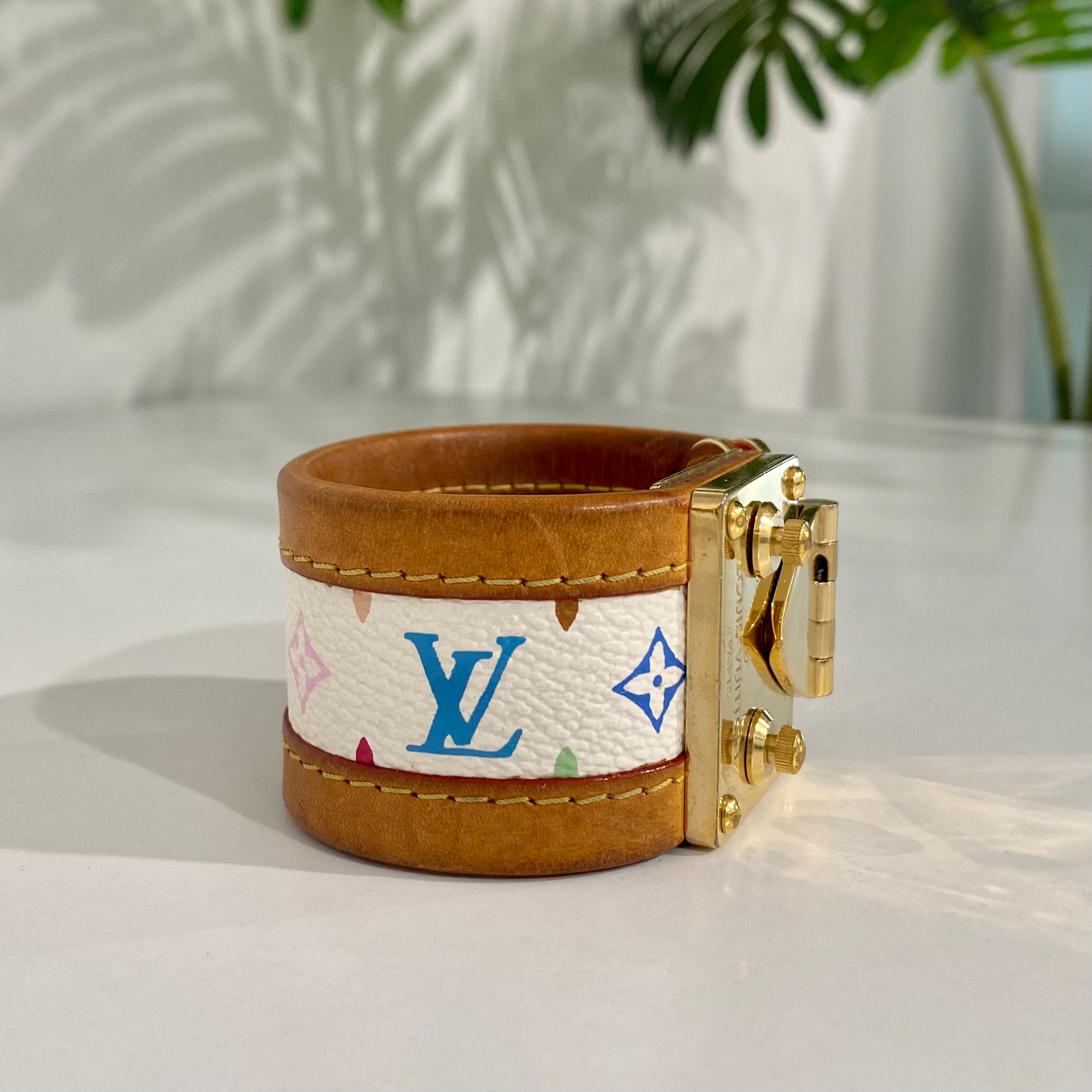 Louis Vuitton White Murakami Monogram Cuff Bracelet Serrure 38 mm For Sale  at 1stDibs