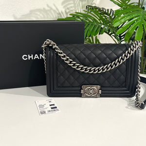Chanel Black Medium Boy Bag – Dina C's Fab and Funky Consignment Boutique